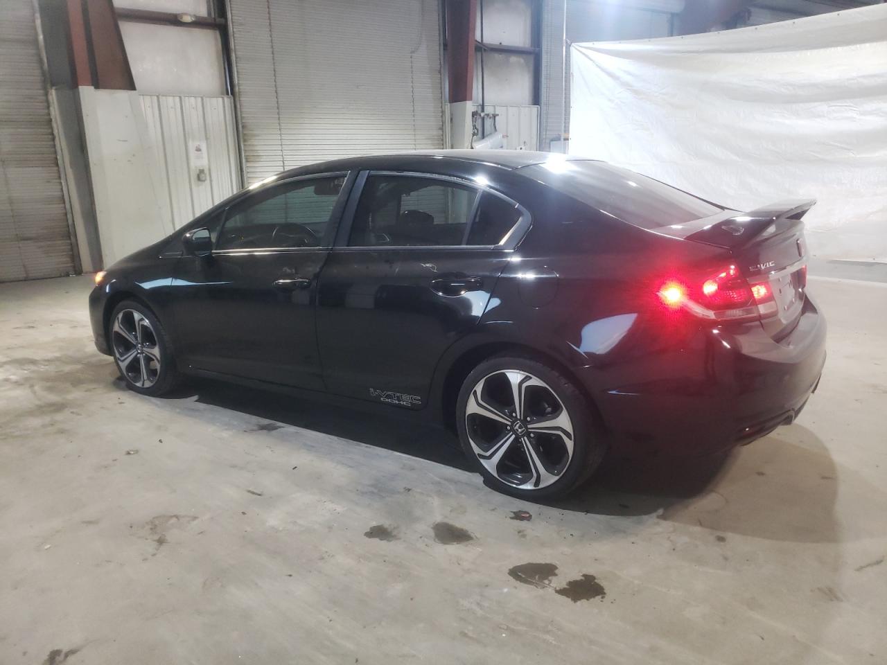 2015 Honda Civic - Image 2