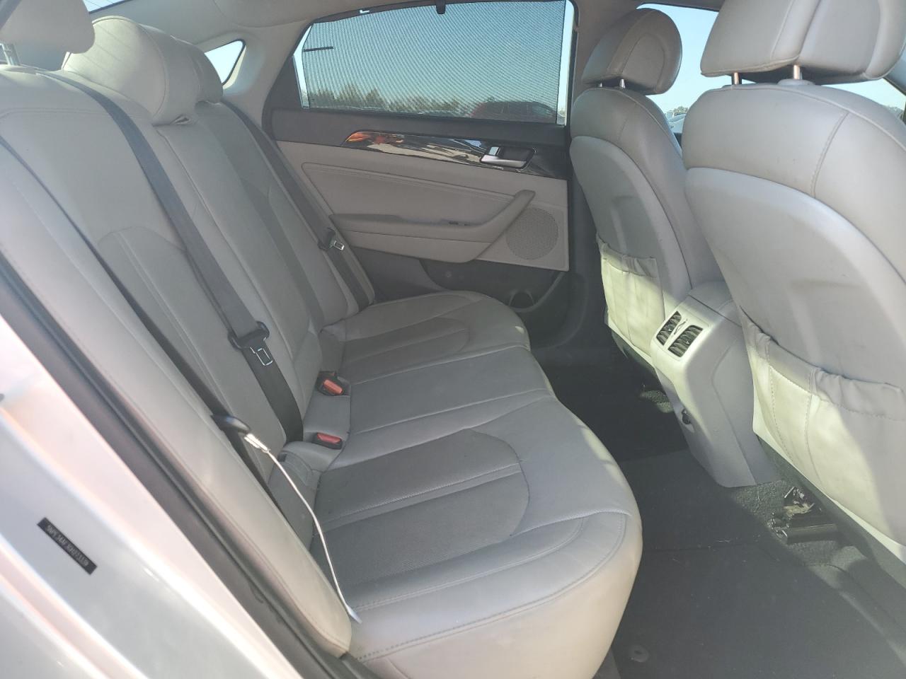 2016 Hyundai Sonata - Image 10