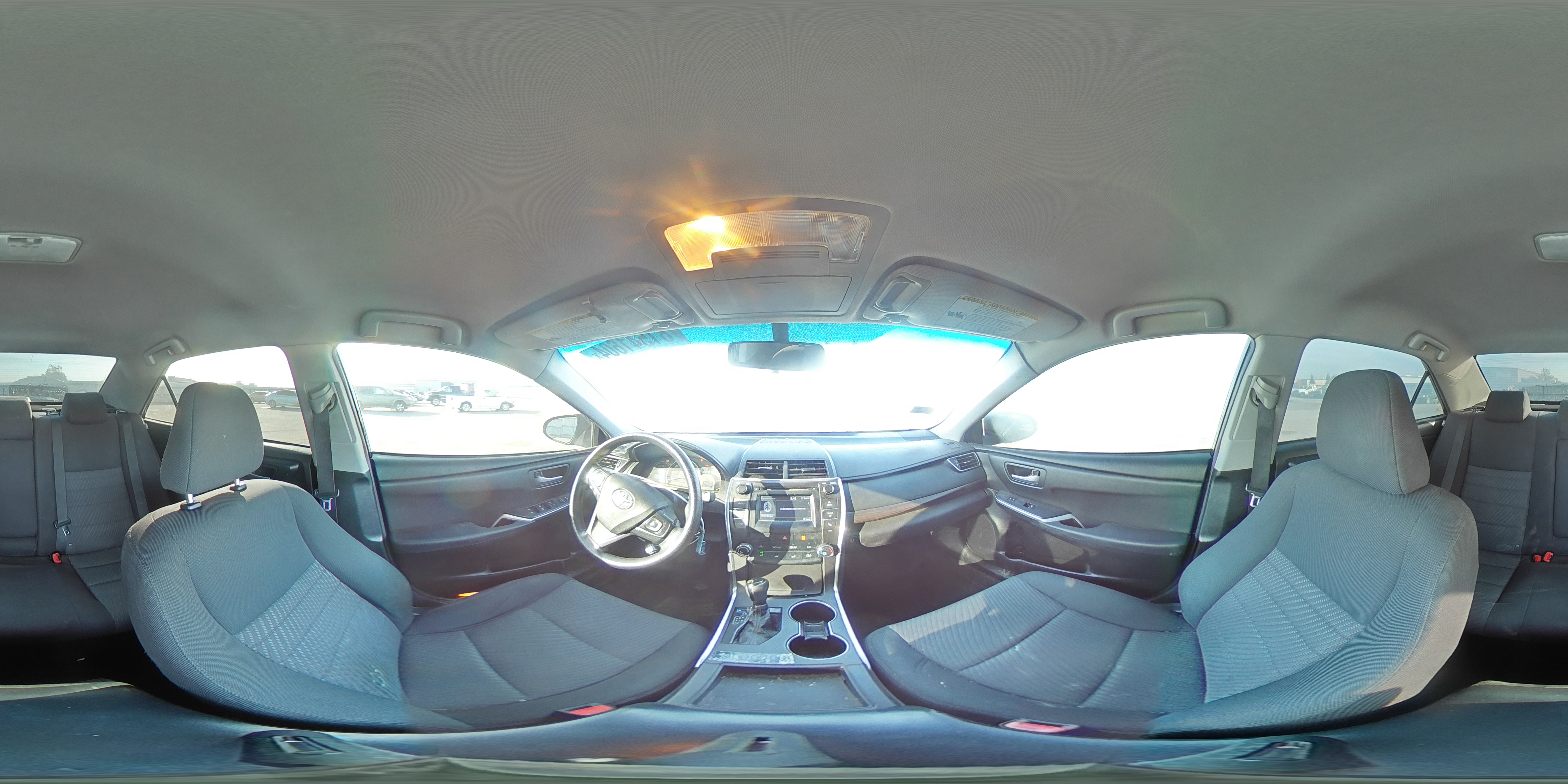 2015 Toyota Camry - Image 13