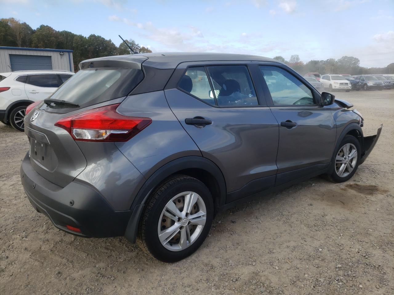 2020 Nissan Kicks - Image 3