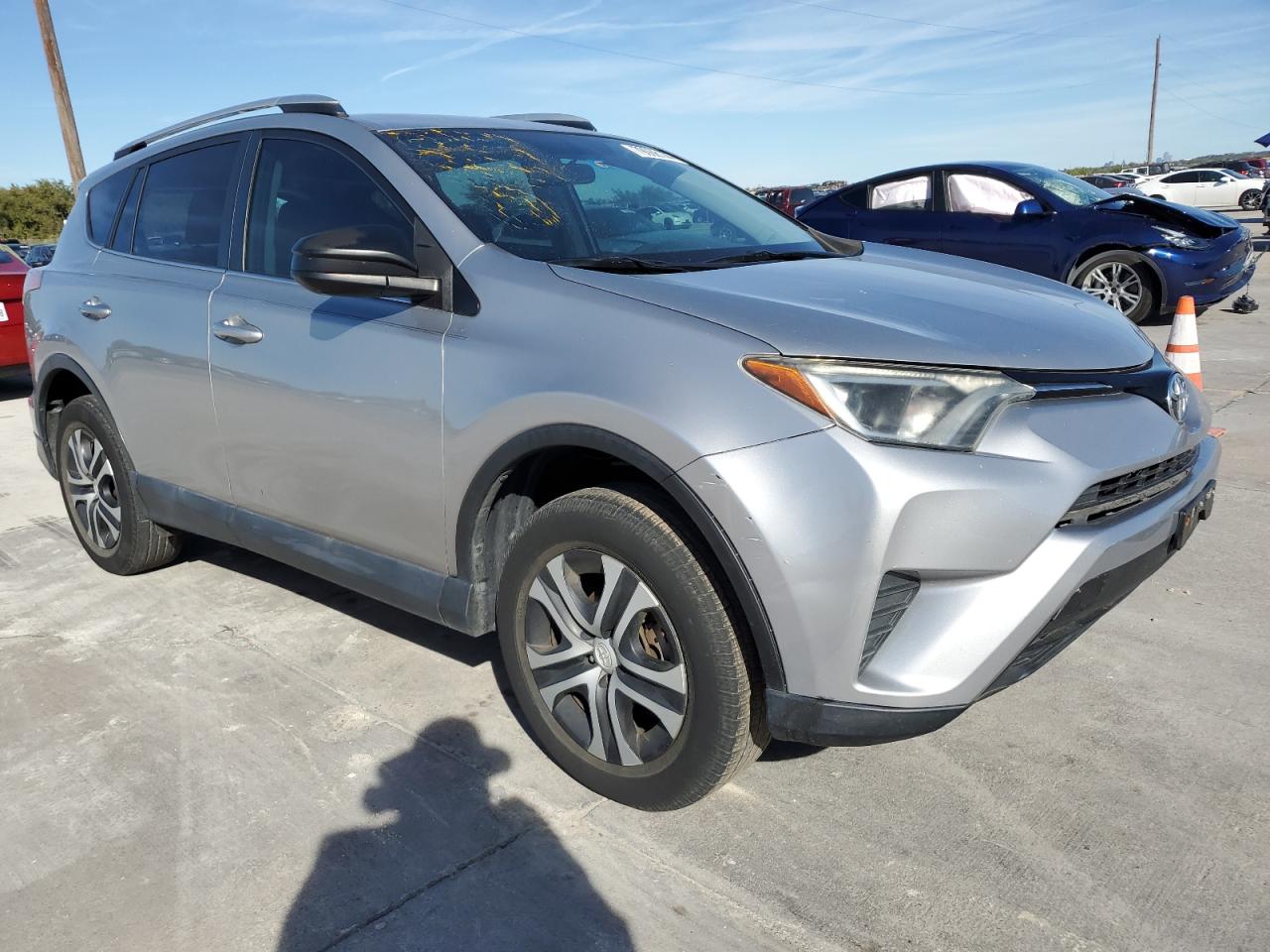 VIN 2T3ZFREV9GW310183 2016 TOYOTA RAV4 no.4