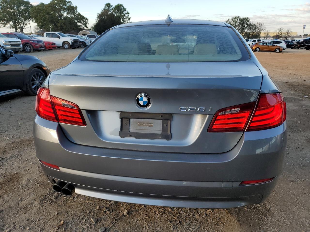 2011 BMW 528 I VIN: WBAFR1C50BC672717 Lot: 80969574