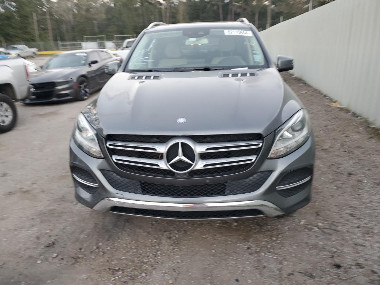 2017 Mercedes-Benz GLE - Image 5