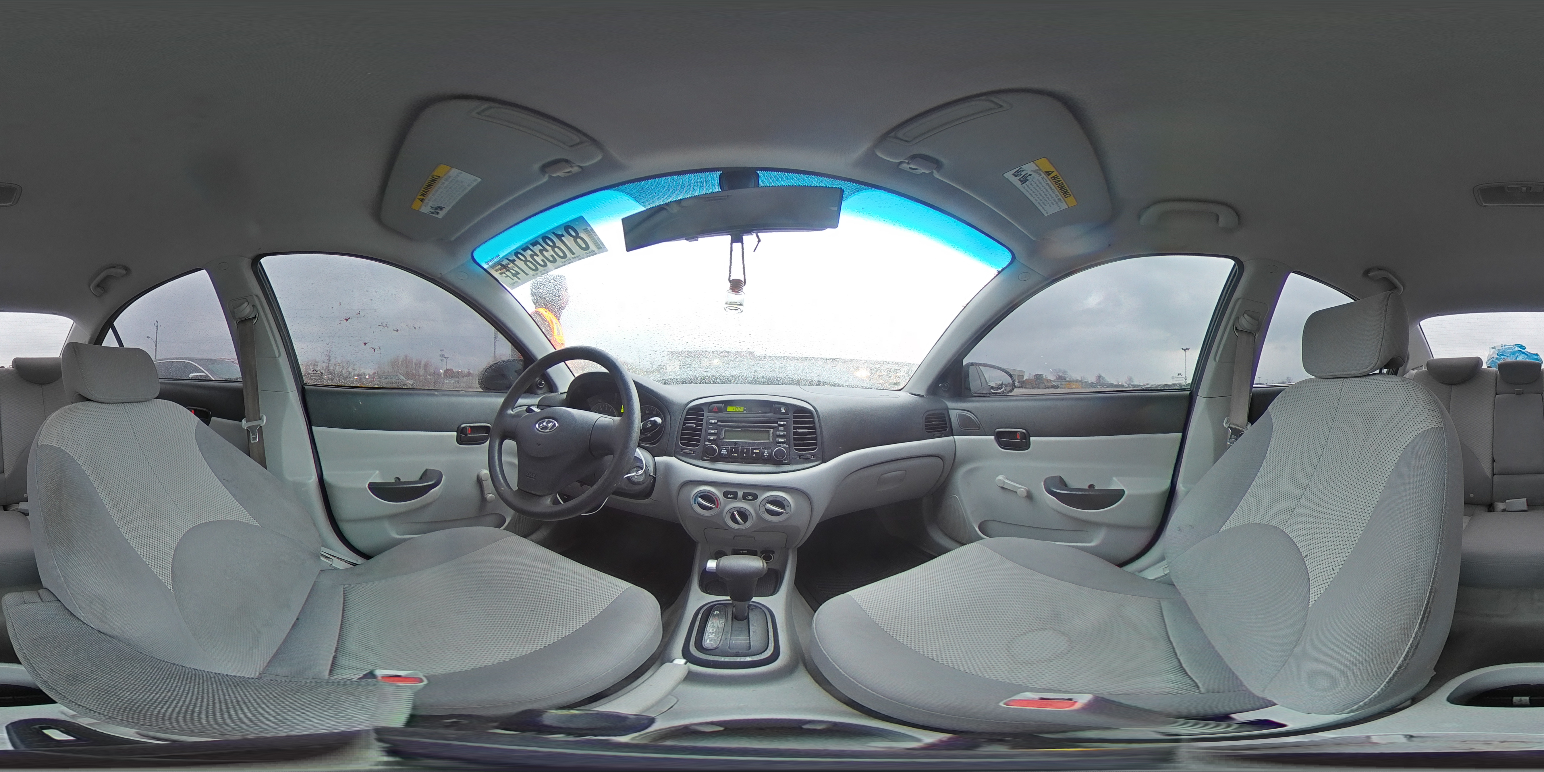 2007 Hyundai Accent - Image 13