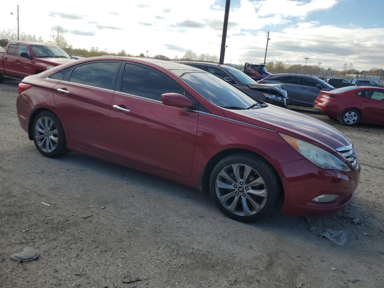 2011 Hyundai Sonata - Image 4