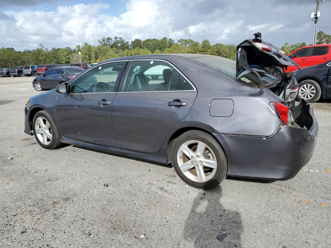2014 Toyota Camry - Image 2