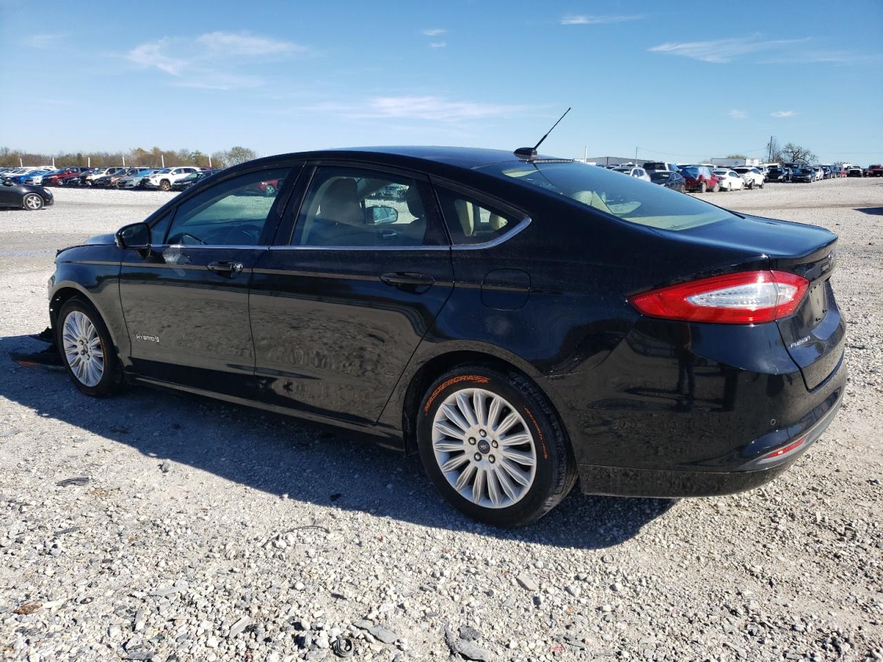 VIN 3FA6P0LU6GR318547 2016 FORD FUSION no.2