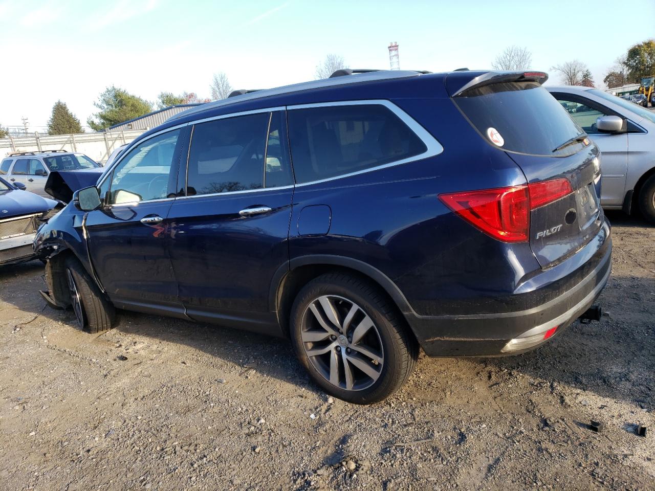 2016 Honda Pilot - Image 2