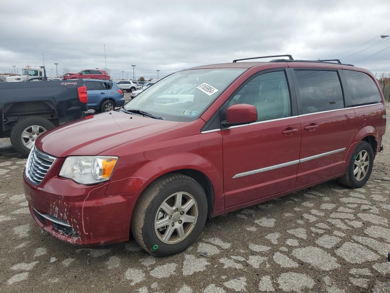 2013 Chrysler Town & Country - Image 1