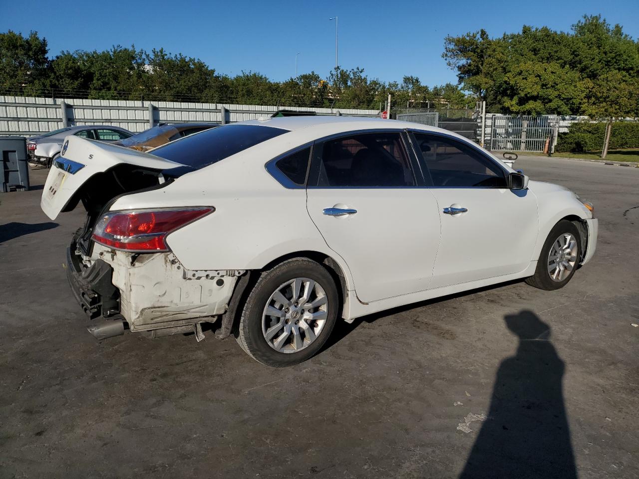 2015 Nissan Altima - Image 3