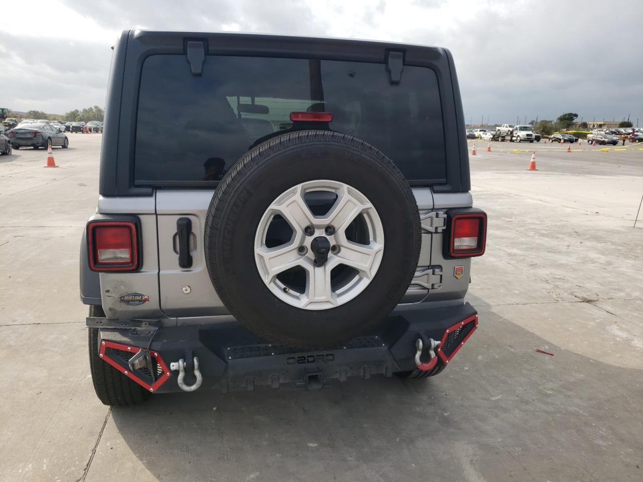 2019 Jeep Wrangler - Image 6