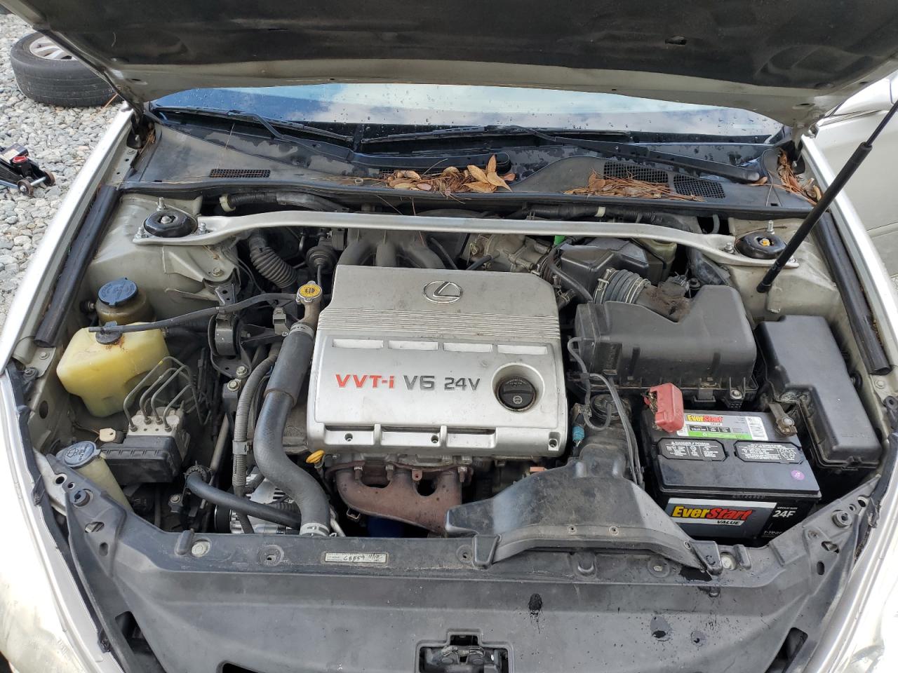 2002 Lexus ES - Image 11