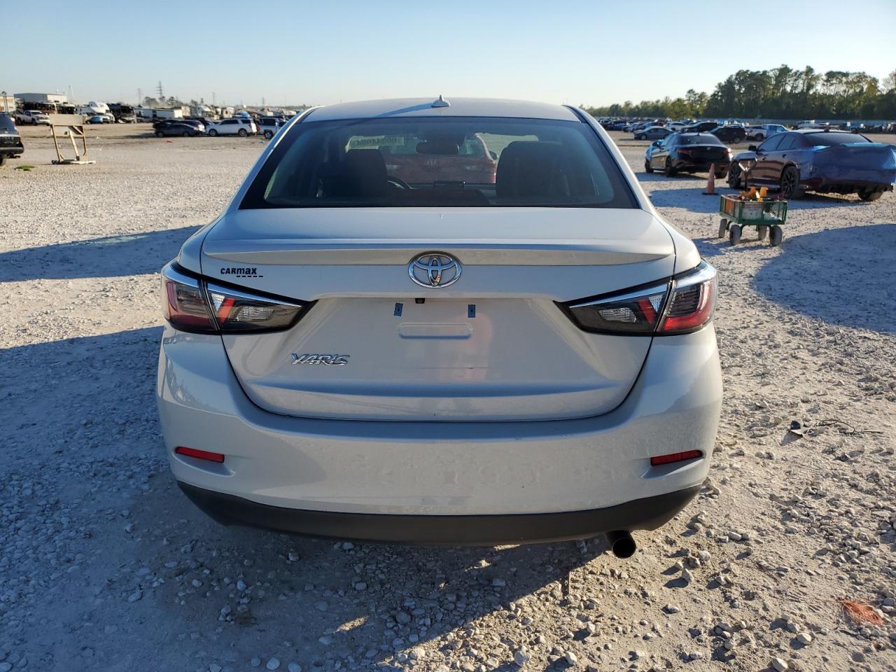 2020 Toyota Yaris - Image 6