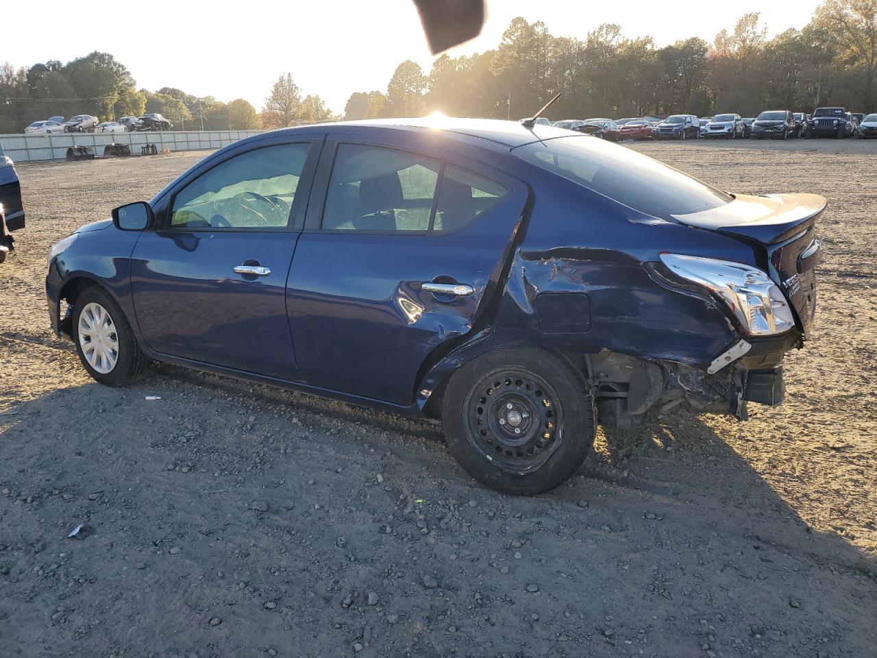 2019 Nissan Versa - Image 2