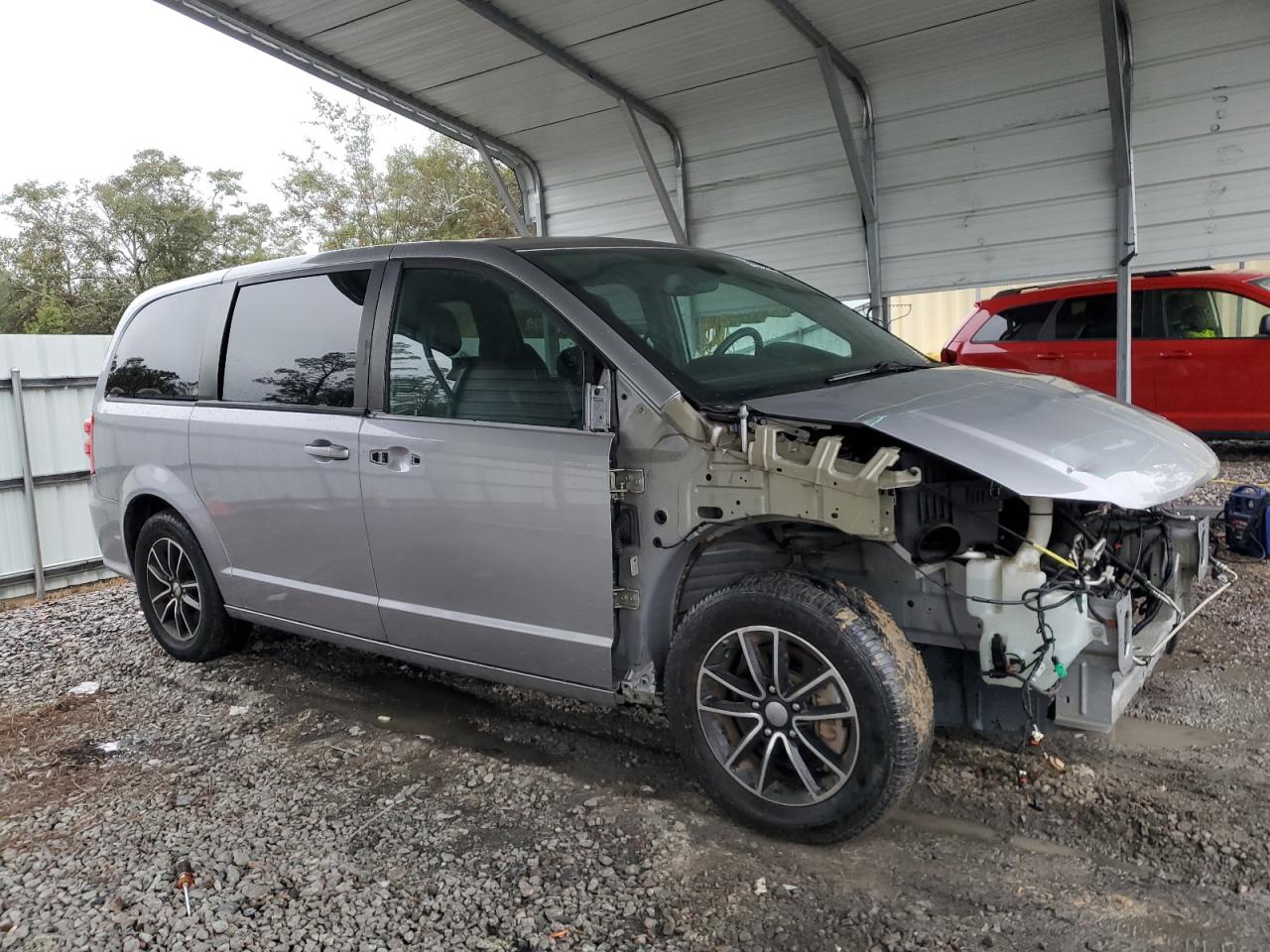 2019 Dodge Caravan - Image 4