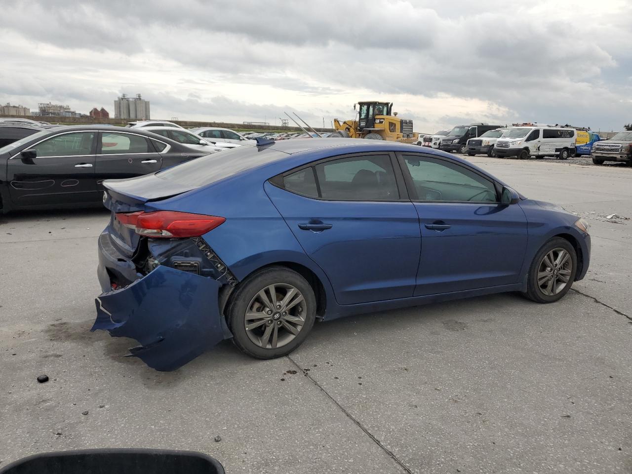 2018 Hyundai Elantra - Image 3