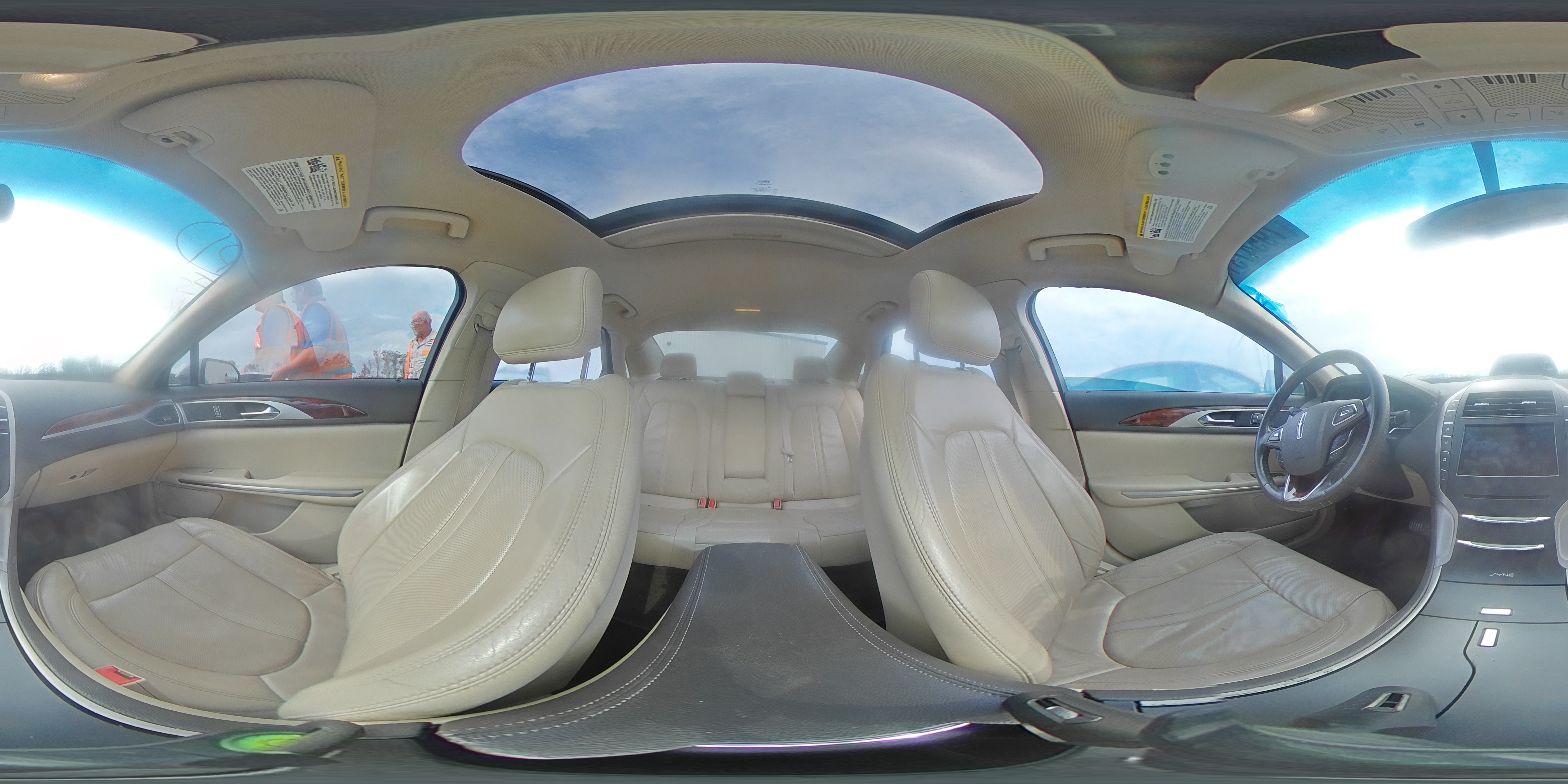 2015 Lincoln MKZ - Image 13