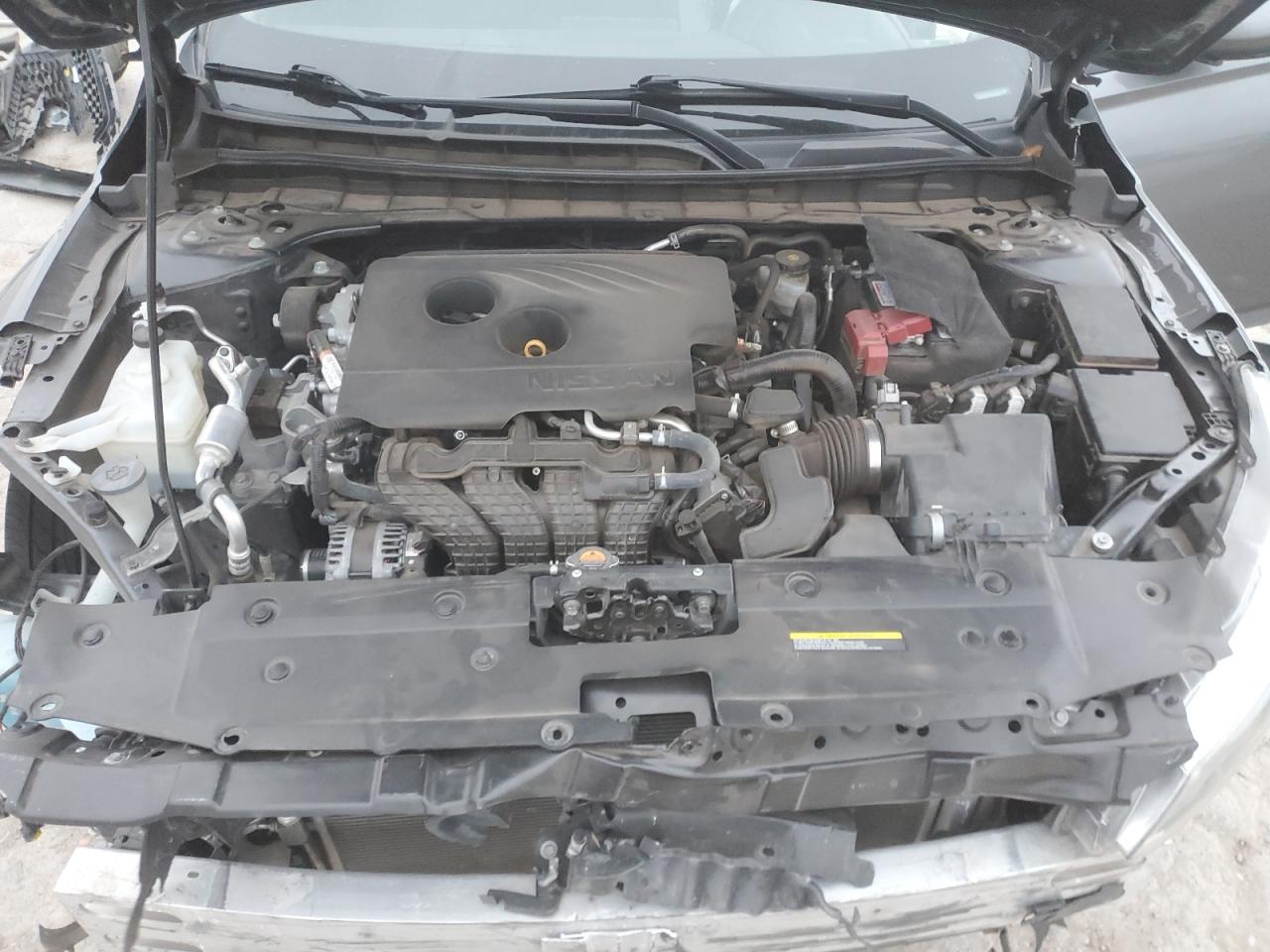 2019 Nissan Altima - Image 13