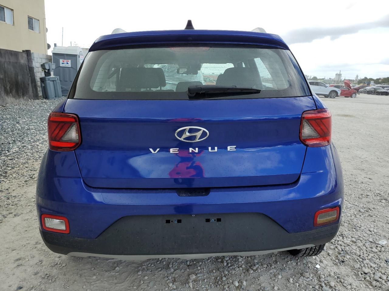 2020 Hyundai Venue Sel VIN: KMHRC8A37LU018462 Lot: 80388394