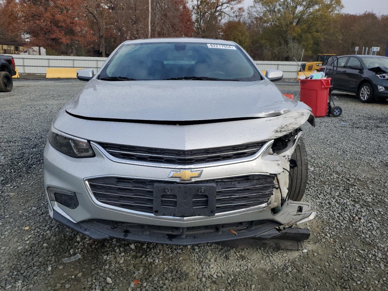 VIN 1G1ZD5ST6JF125317 2018 CHEVROLET MALIBU no.5