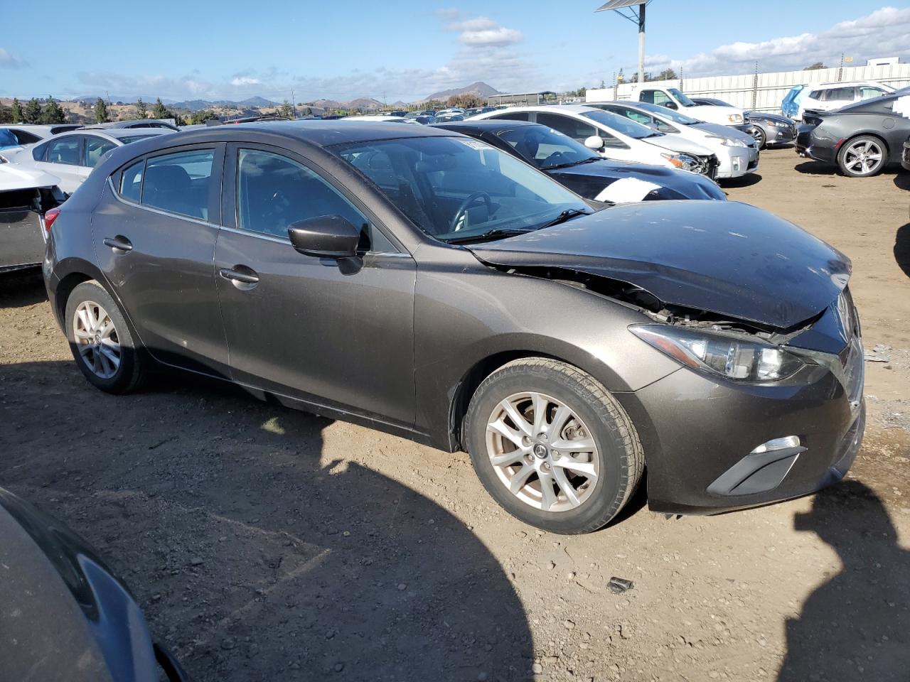 2014 Mazda 3 - Image 4