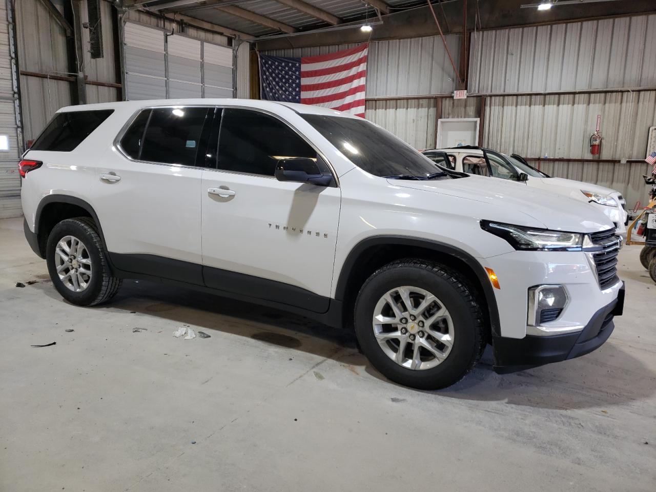 2022 Chevrolet Traverse - Image 4