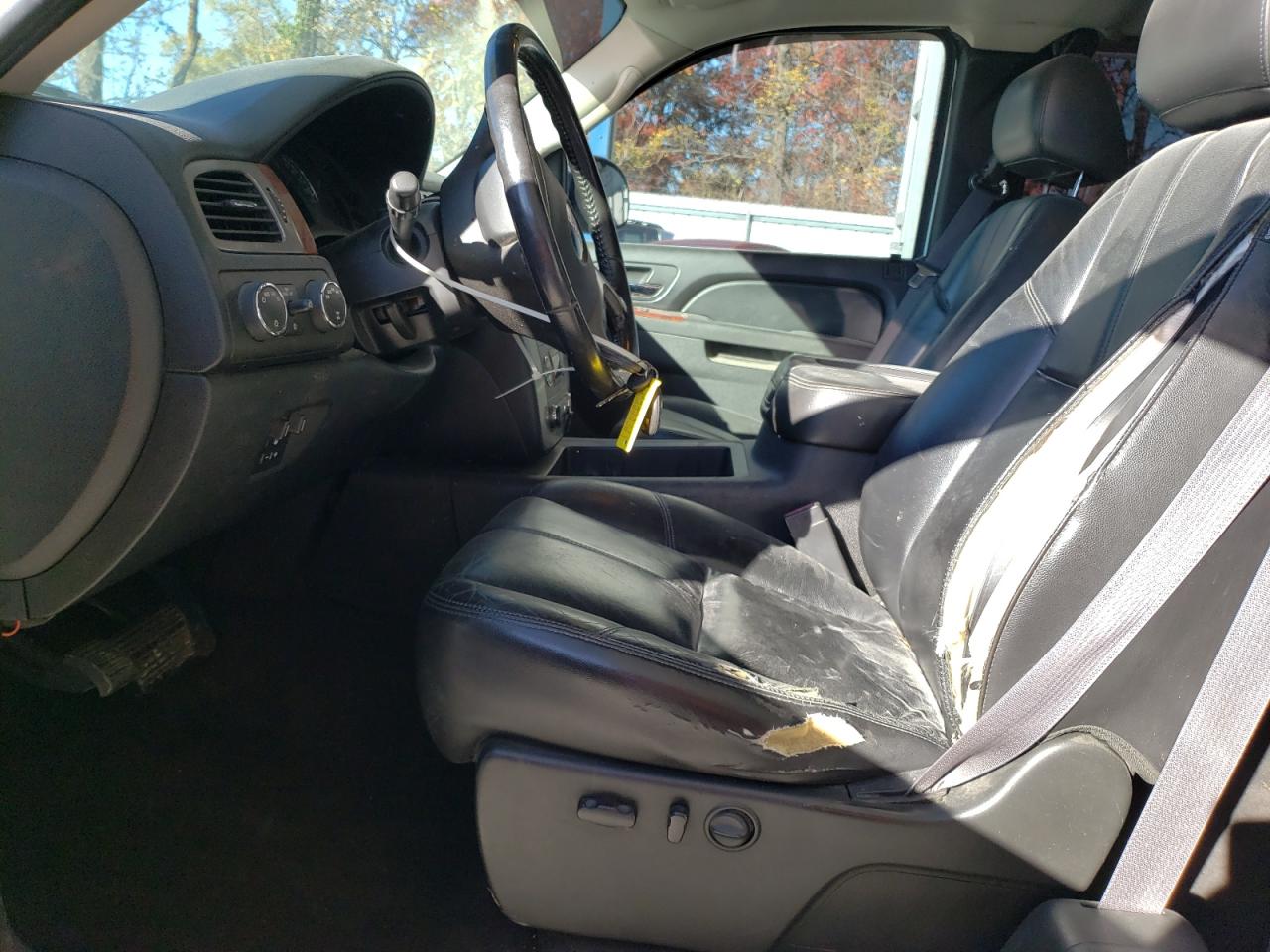 2011 GMC Sierra - Image 7