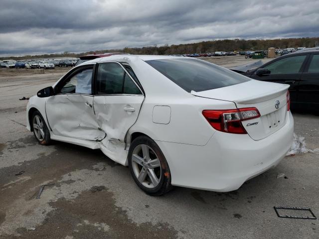 Sedans TOYOTA CAMRY 2013 White