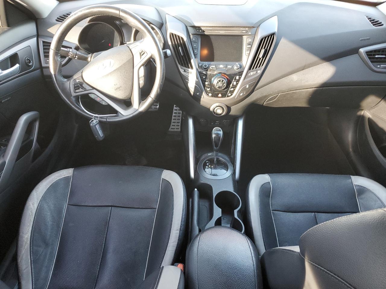 2015 Hyundai Veloster - Image 8