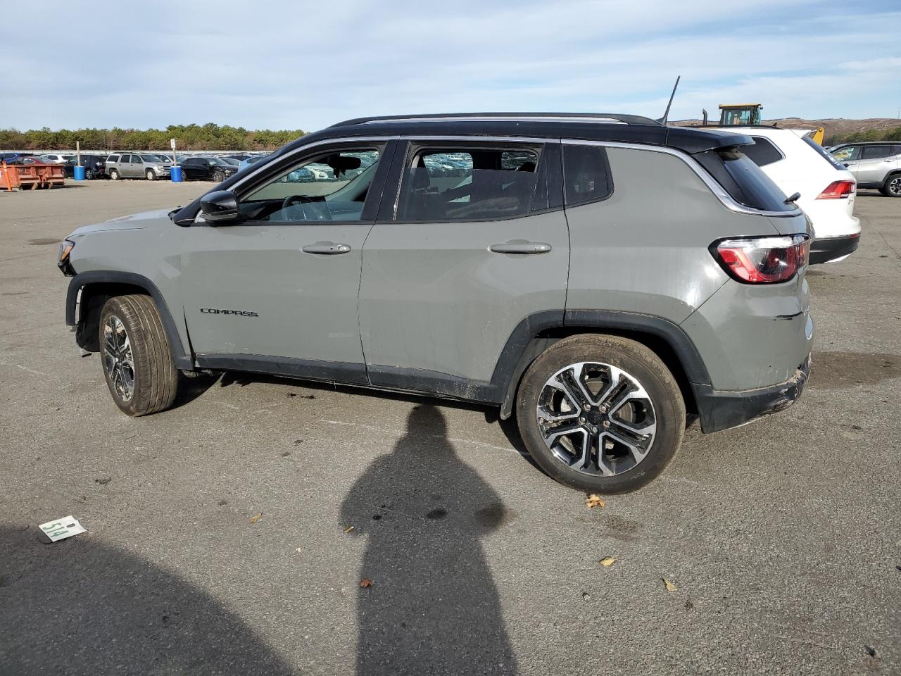 2022 Jeep Compass - Image 2