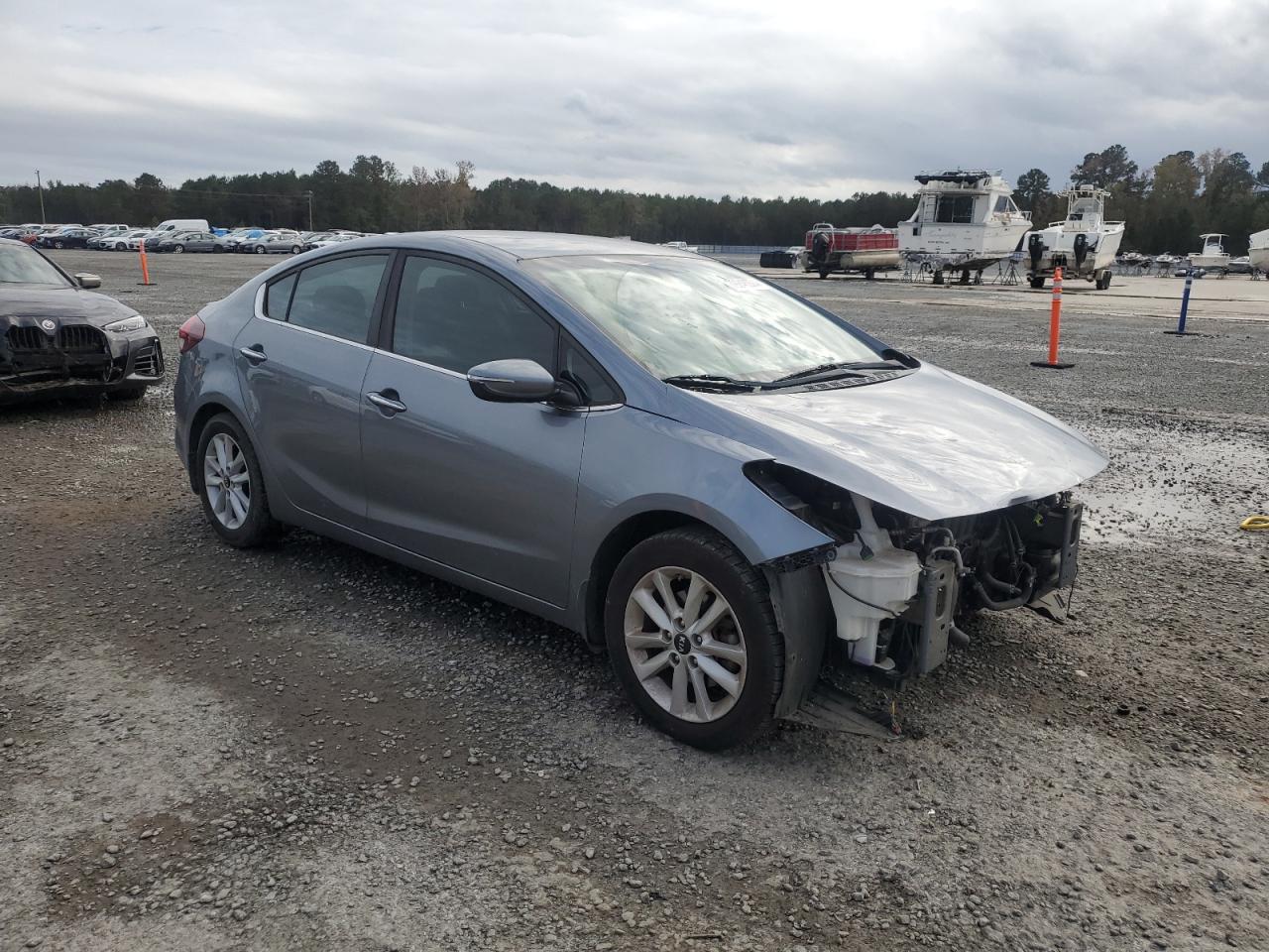 2017 Kia Forte - Image 4