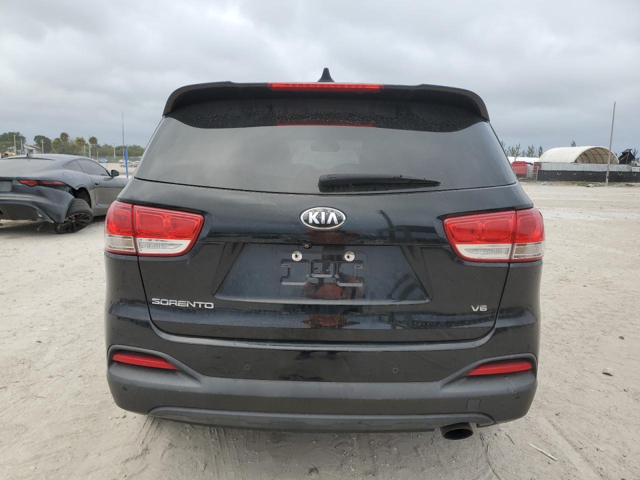 2017 Kia Sorento - Image 6