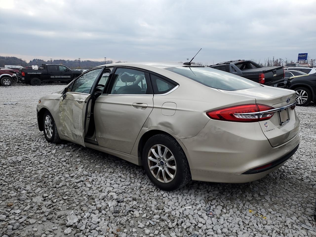 VIN 3FA6P0G77HR195010 2017 FORD FUSION no.2