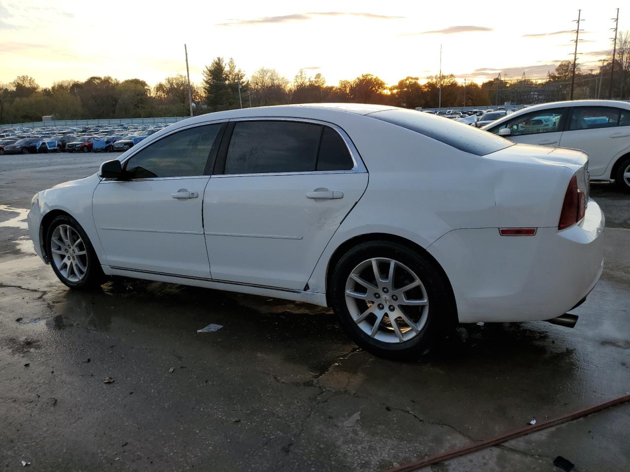 2010 Chevrolet Malibu - Image 2