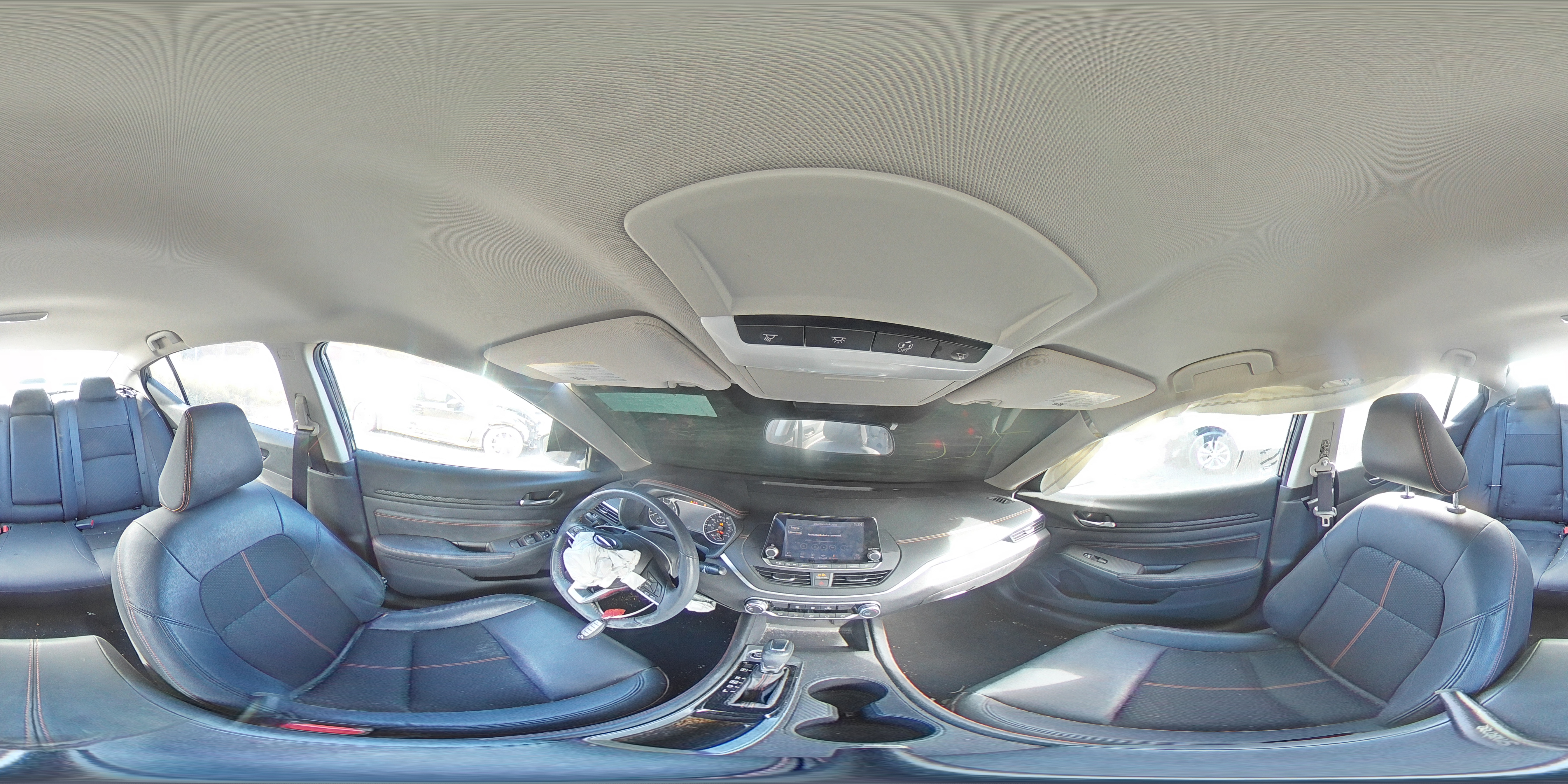 2022 Nissan Altima - Image 12