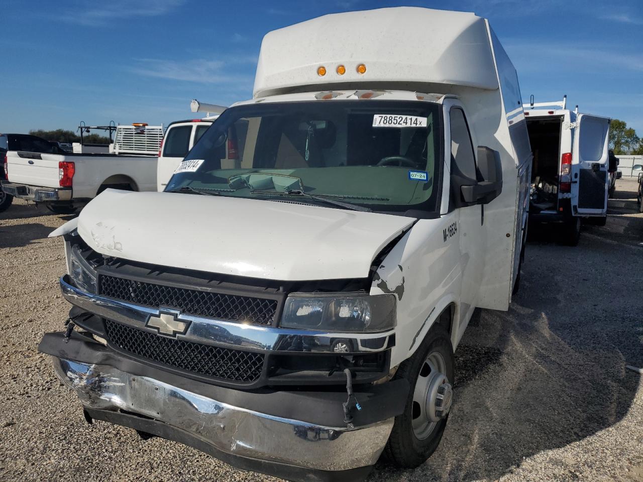 2011 Chevrolet Express - Image 2