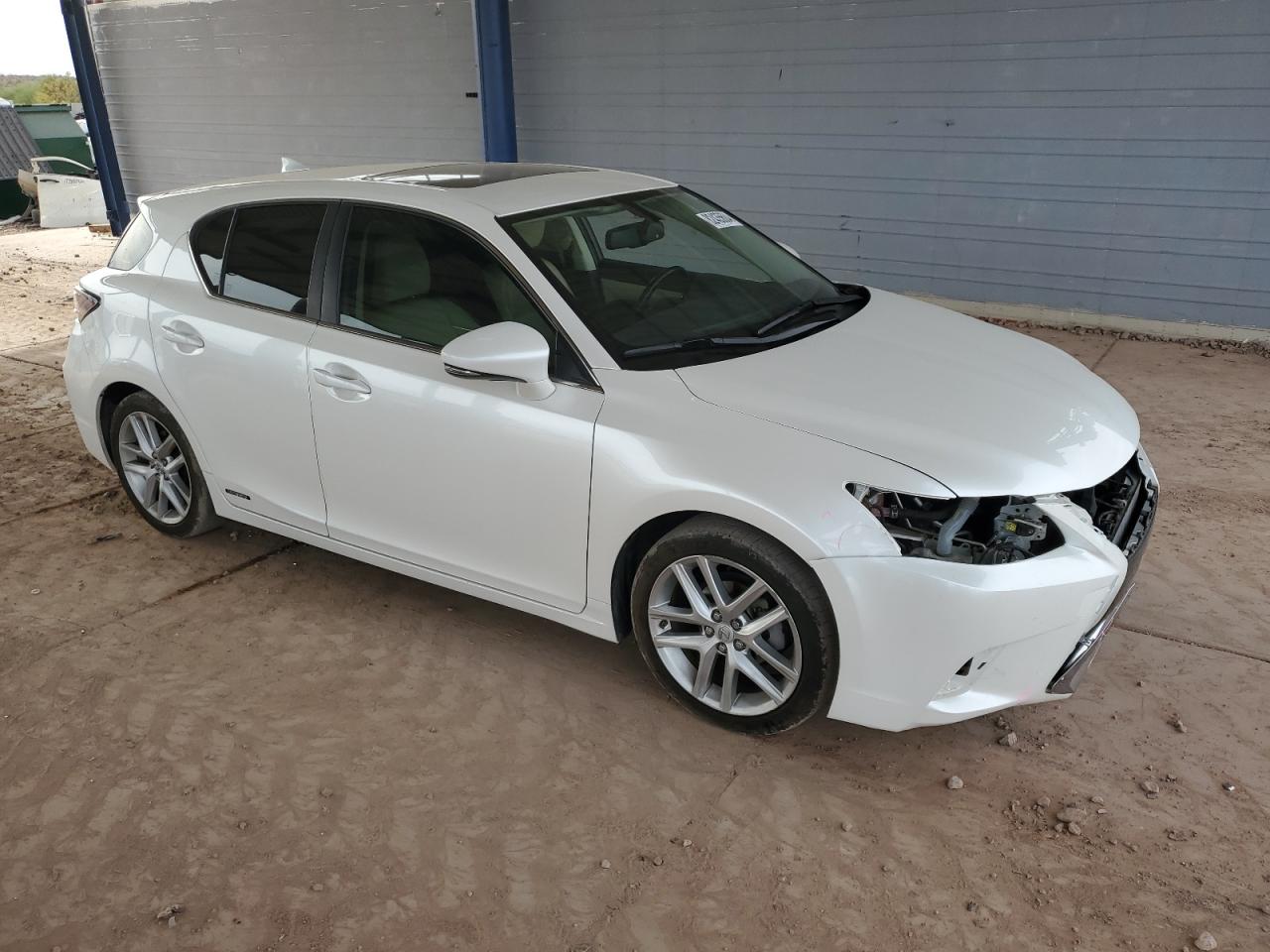 2017 Lexus CT - Image 4
