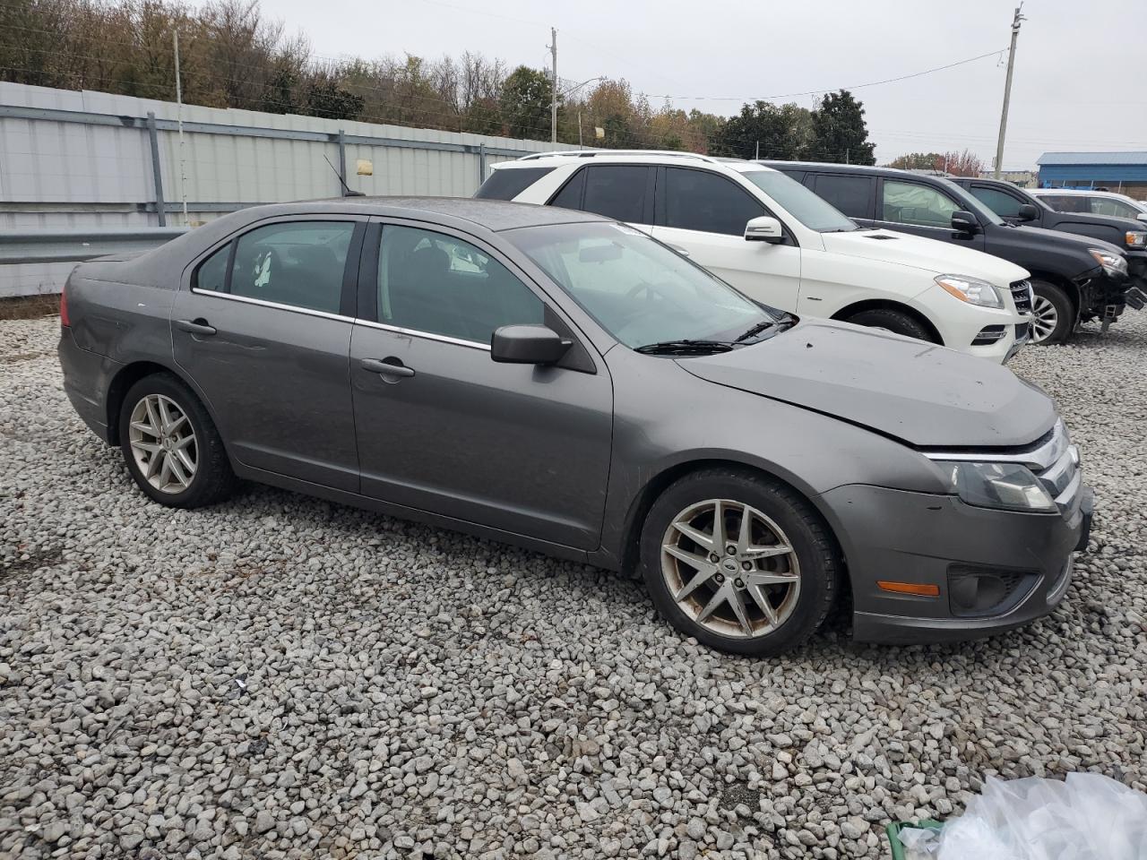2010 Ford Fusion - Image 4