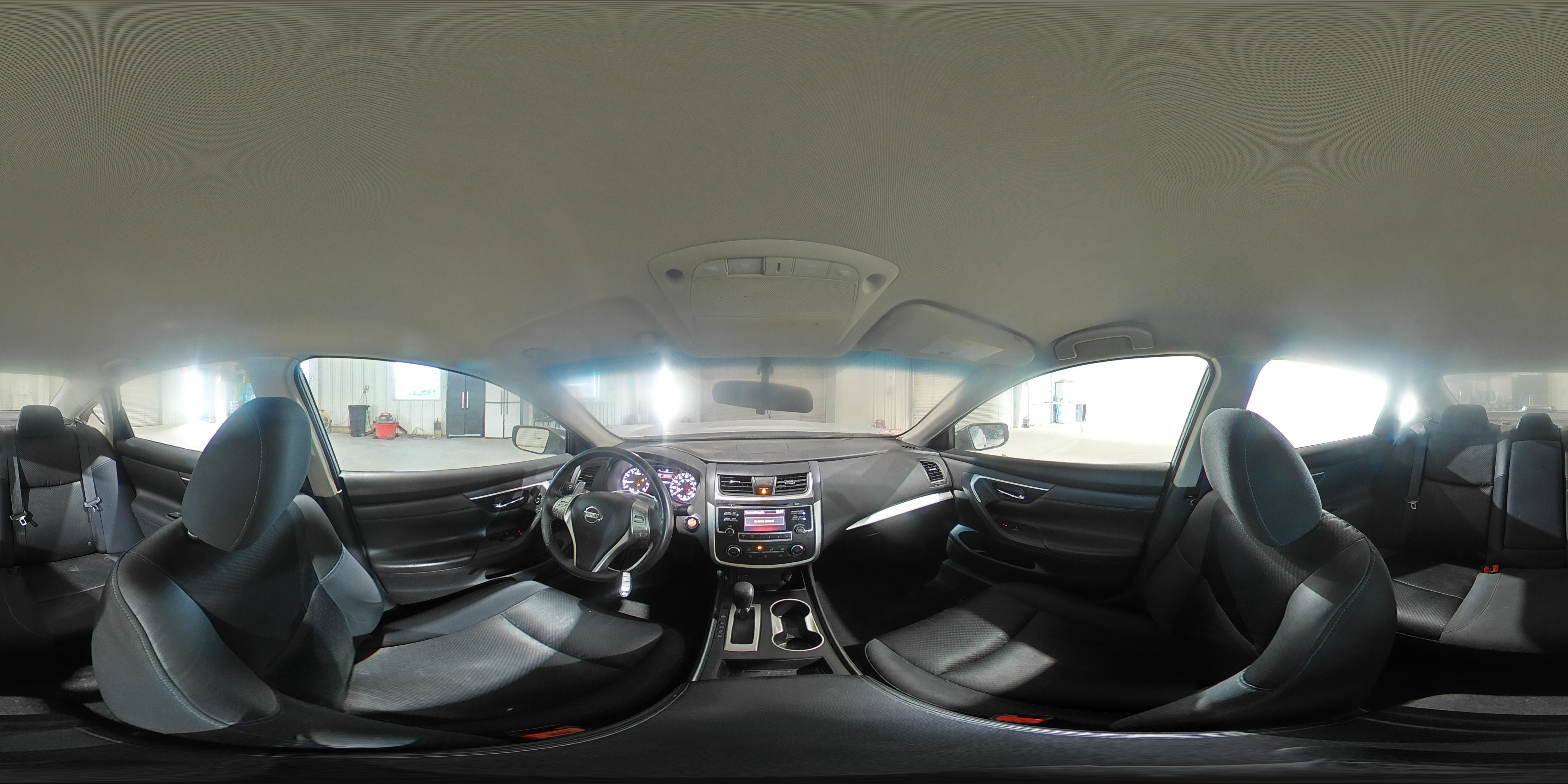 2017 Nissan Altima - Image 12