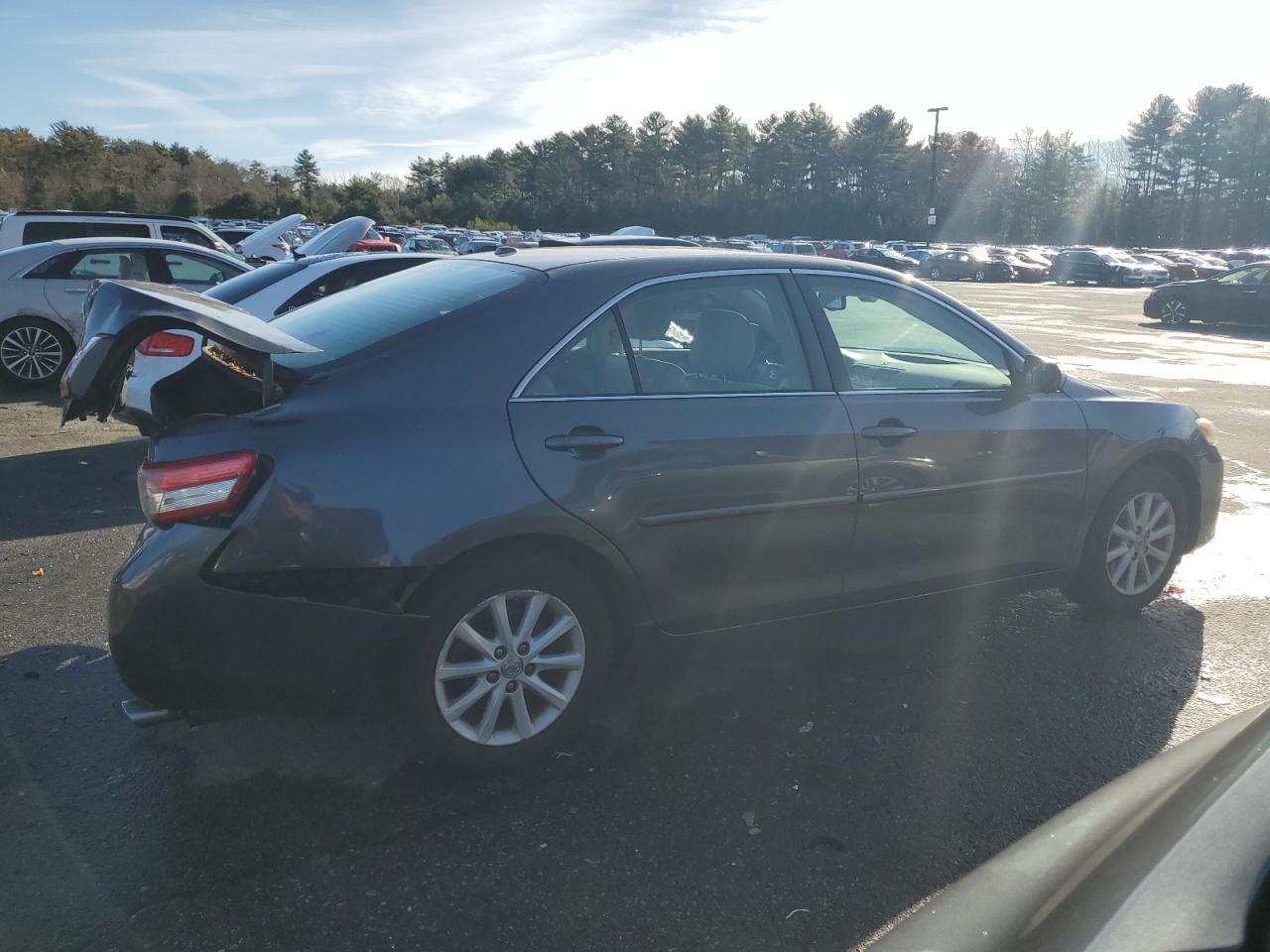 2010 Toyota Camry - Image 3