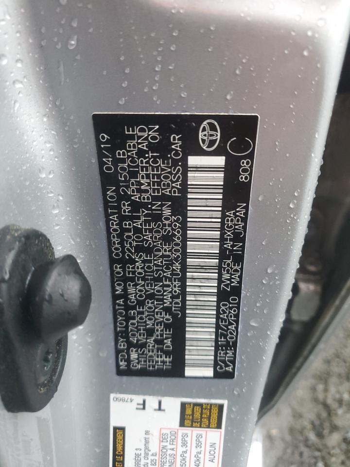 2019 Toyota Prius - Image 12