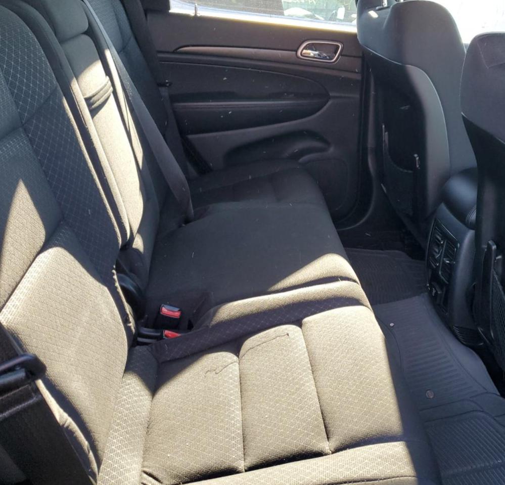 2018 Jeep Grand Cherokee - Image 11