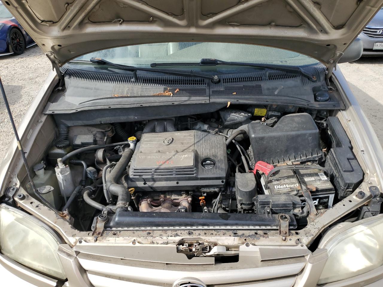 2002 Toyota Sienna - Image 12