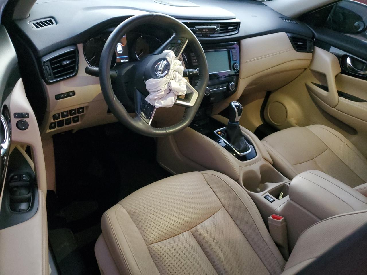 2020 Nissan Rogue - Image 8