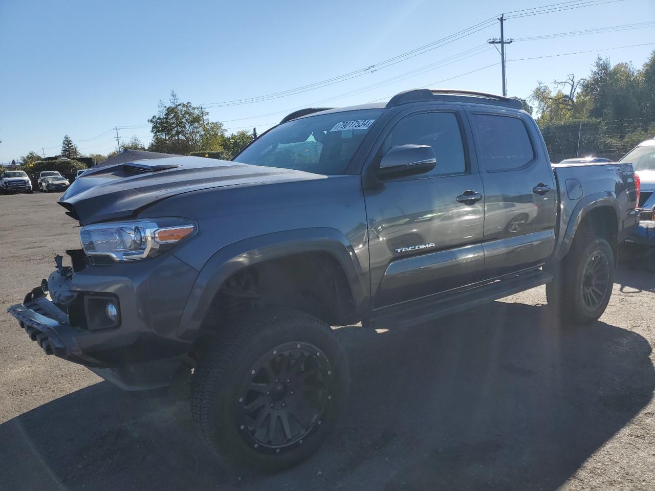 VIN 3TMCZ5AN6HM112496 2017 TOYOTA TACOMA no.1