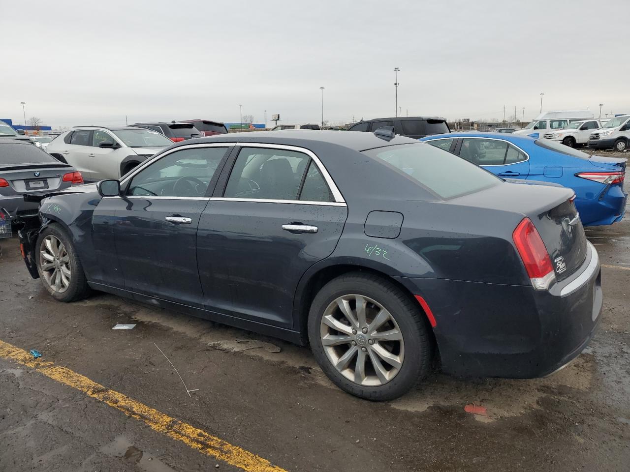 2018 Chrysler 300 - Image 2