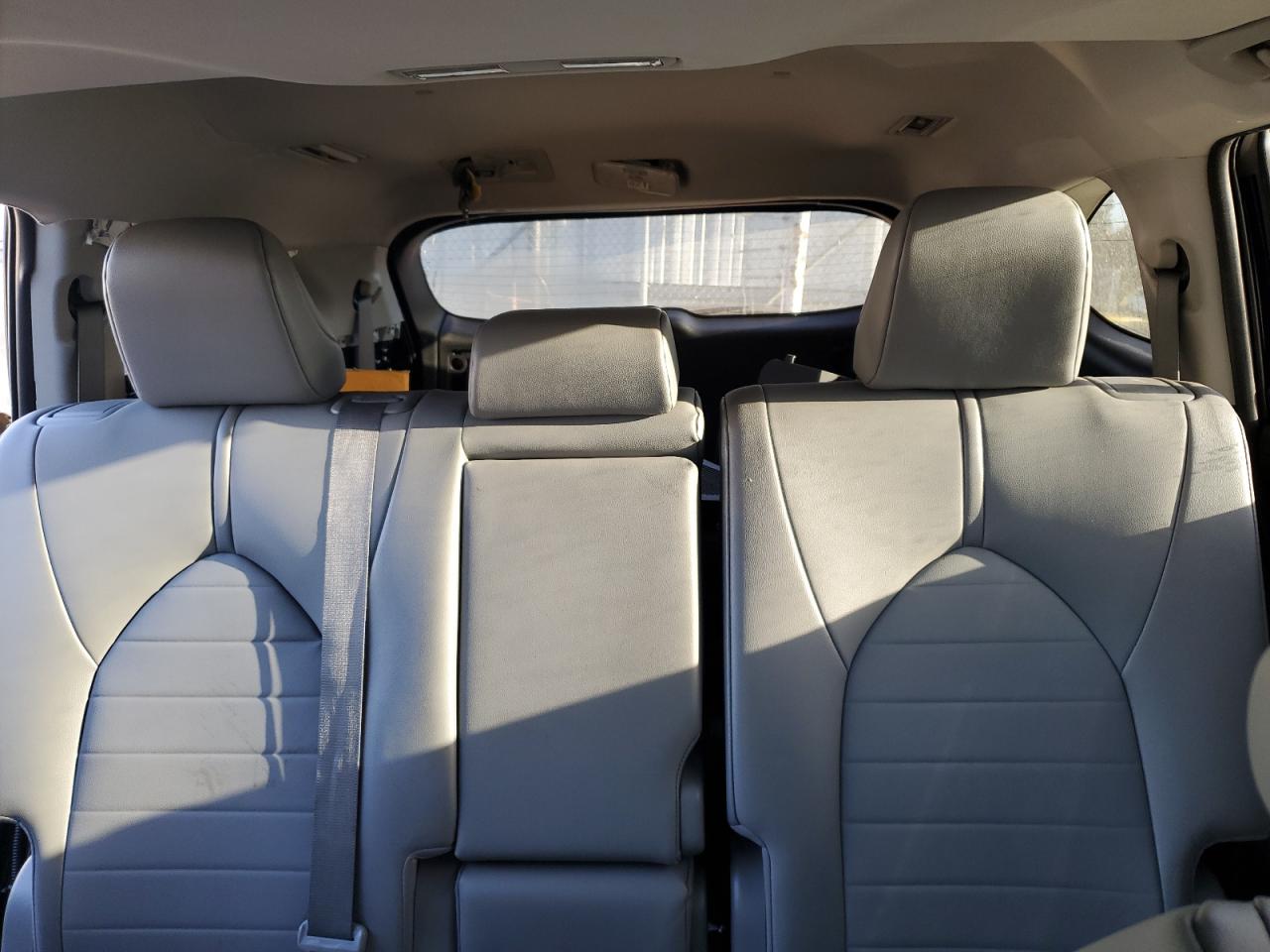 2021 Toyota Highlander - Image 10