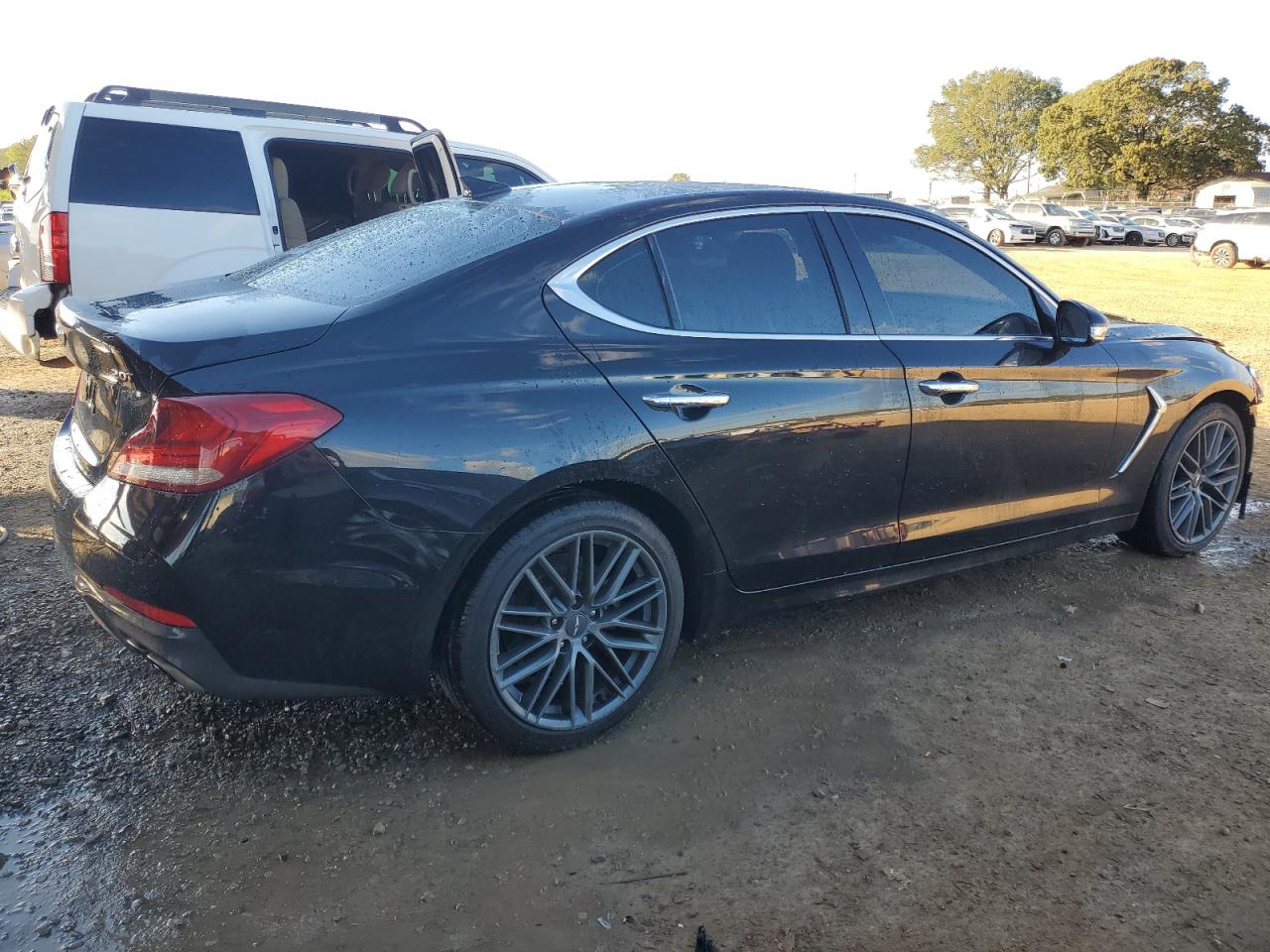 2019 Genesis G70 - Image 3