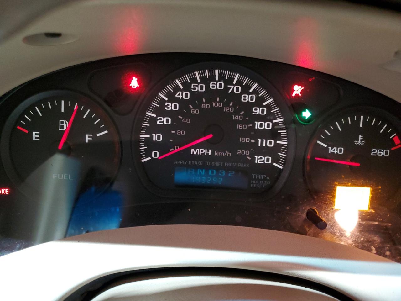 2004 Chevrolet Impala - Image 9
