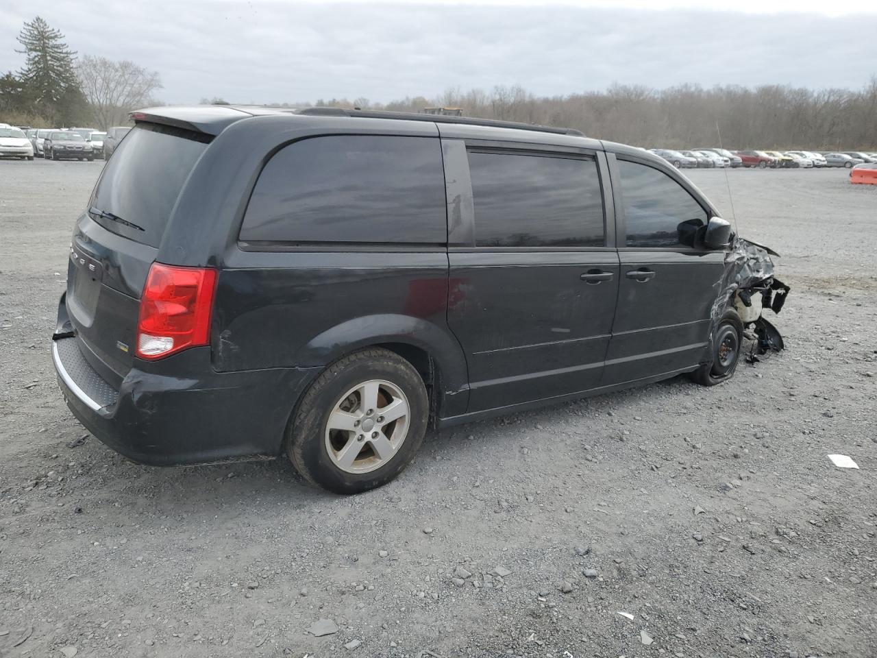 2012 Dodge Caravan - Image 3